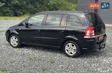 Минивэн Opel Zafira 2011 в 