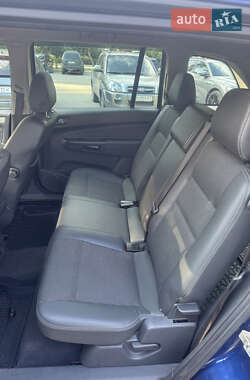 Минивэн Opel Zafira 2009 в 