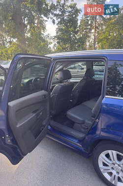 Минивэн Opel Zafira 2009 в 