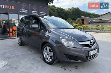 Минивэн Opel Zafira 2011 в 