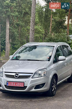Минивэн Opel Zafira 2013 в Виннице