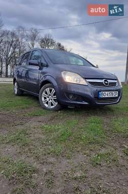 Минивэн Opel Zafira 2009 в Тернополе