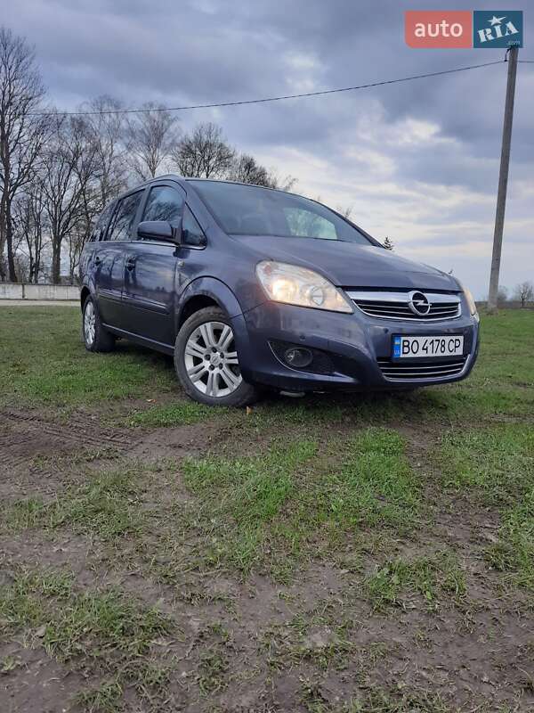 Opel Zafira 2009