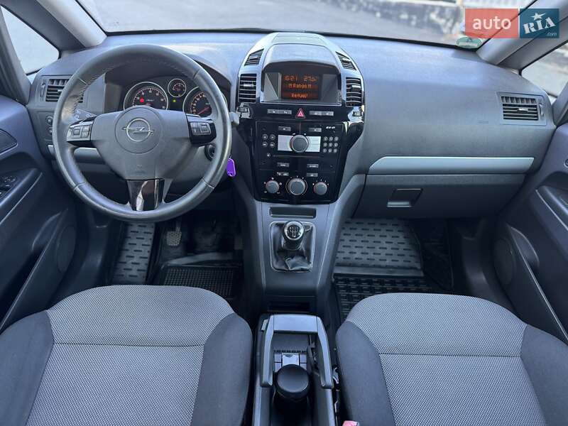 Мінівен Opel Zafira 2011 в Вінниці