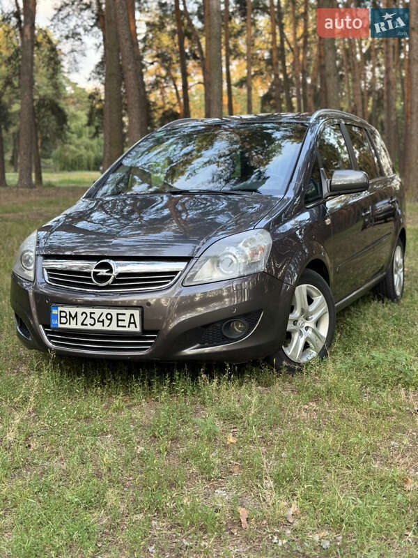 Минивэн Opel Zafira 2010 в Сумах