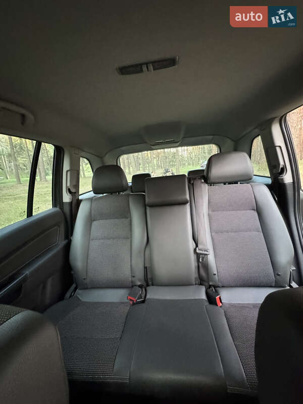 Минивэн Opel Zafira 2010 в Сумах