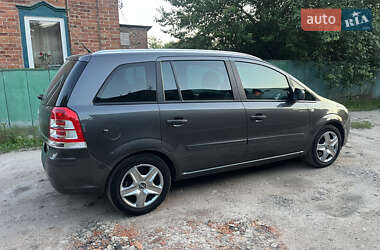 Минивэн Opel Zafira 2011 в Ахтырке
