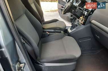 Мінівен Opel Zafira 2010 в 