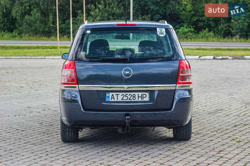 Минивэн Opel Zafira 2008 в Надворной