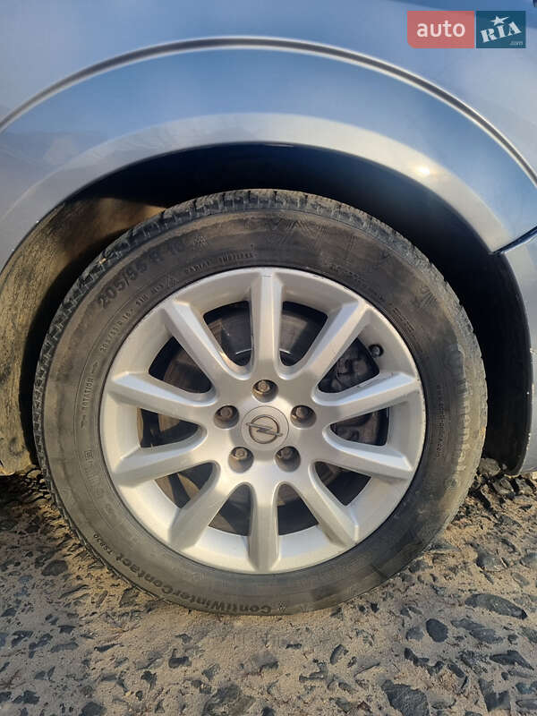 Минивэн Opel Zafira 2007 в Ковеле