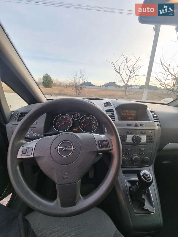 Минивэн Opel Zafira 2007 в Ковеле