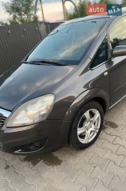 Минивэн Opel Zafira 2009 в 