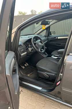 Минивэн Opel Zafira 2009 в 