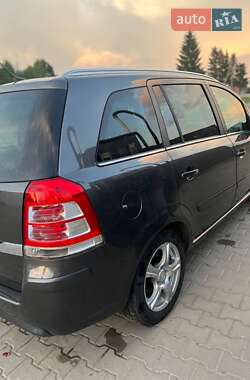 Минивэн Opel Zafira 2009 в 