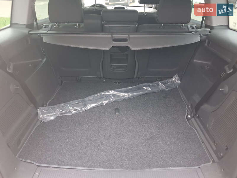 Мінівен Opel Zafira 2010 в Чернігові