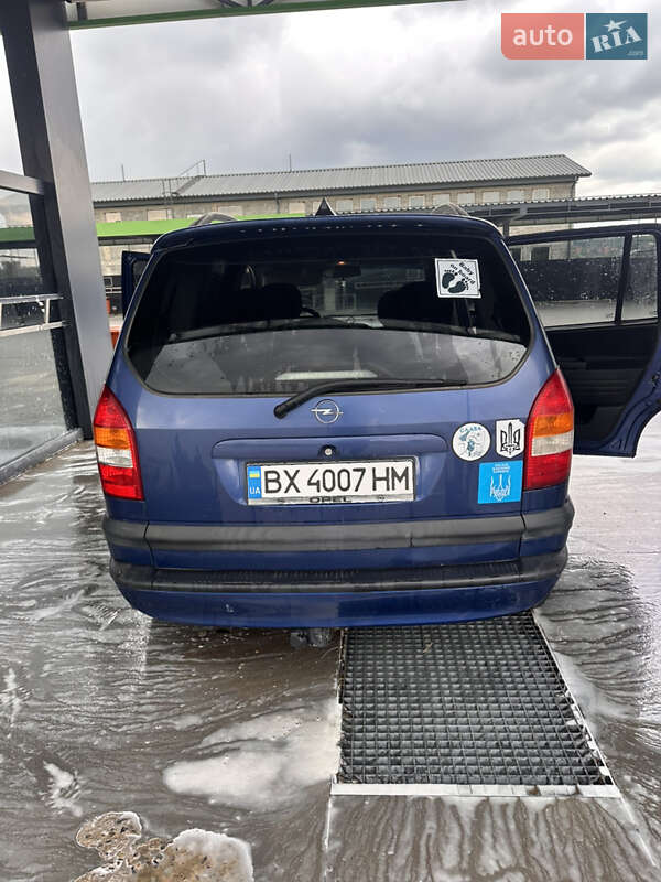 Минивэн Opel Zafira 2001 в Каменец-Подольском фото Минивэн Opel Zafira 2001 в Каменец-Подольском