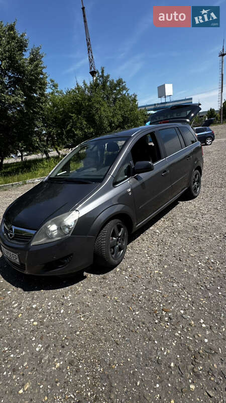 Opel Zafira 2010