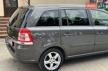 Мінівен Opel Zafira 2010 в 