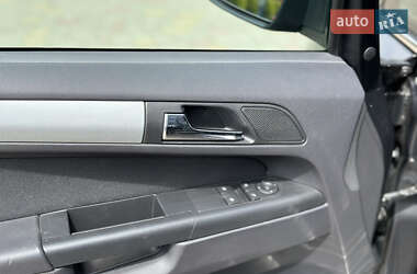 Мінівен Opel Zafira 2010 в 
