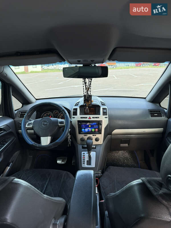 Мінівен Opel Zafira 2009 в Києві