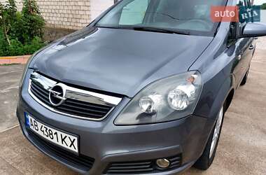 Мінівен Opel Zafira 2007 в Чернівцях