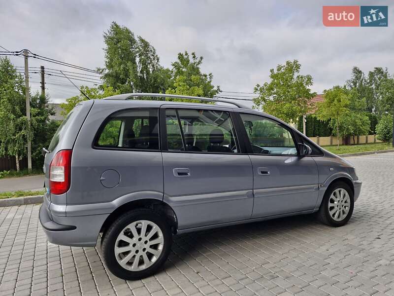 Минивэн Opel Zafira 2005 в Виннице