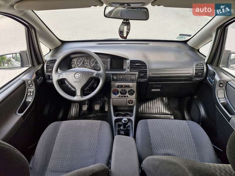 Минивэн Opel Zafira 2005 в Виннице