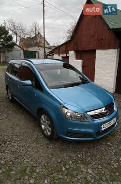 Минивэн Opel Zafira 2005 в 
