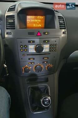 Минивэн Opel Zafira 2007 в 