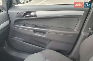 Минивэн Opel Zafira 2007 в 