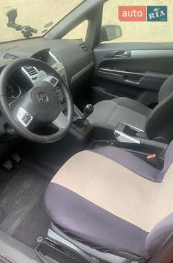 Минивэн Opel Zafira 2009 в 