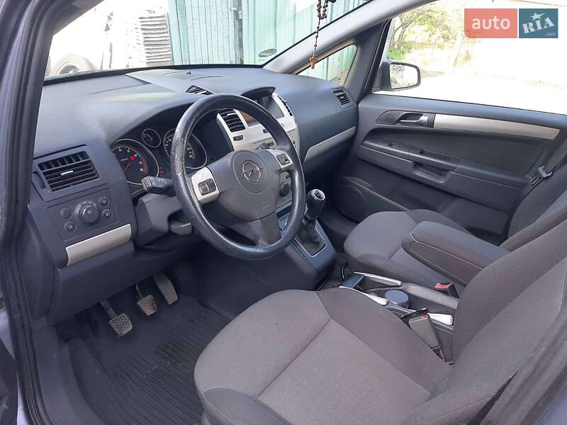 Мінівен Opel Zafira 2008 в Львові