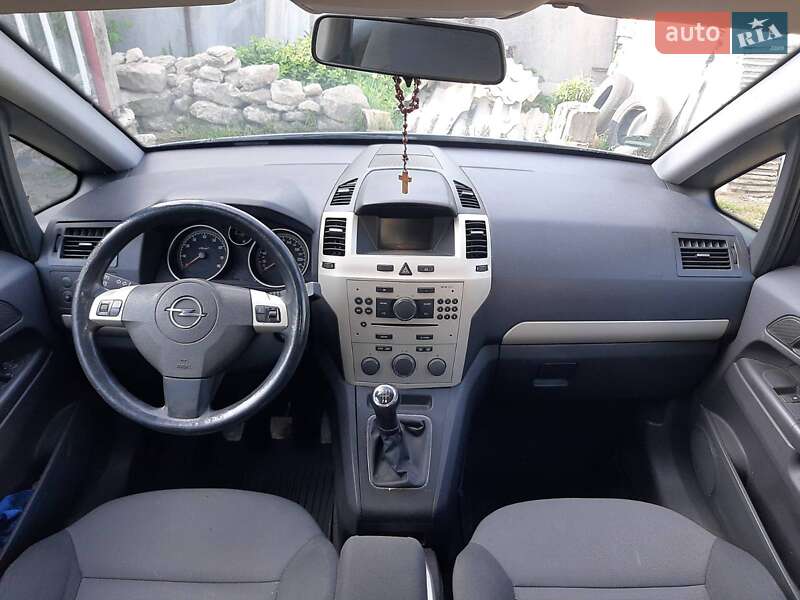Мінівен Opel Zafira 2008 в Львові