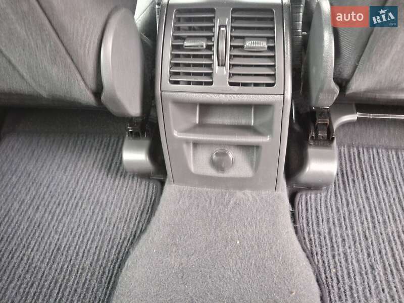 Минивэн Opel Zafira 2009 в Луцке