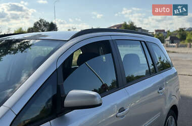 Минивэн Opel Zafira 2006 в 