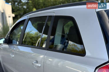 Минивэн Opel Zafira 2006 в 