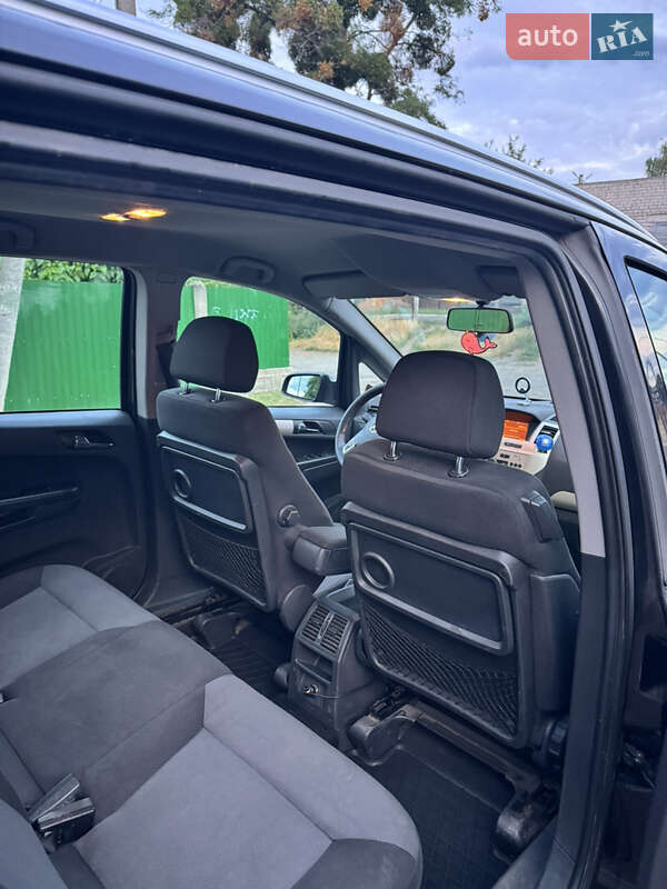 Мінівен Opel Zafira 2008 в Дніпрі