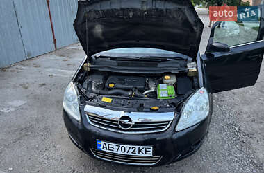 Мінівен Opel Zafira 2008 в Дніпрі