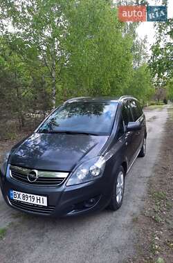 Минивэн Opel Zafira 2011 в Славуте