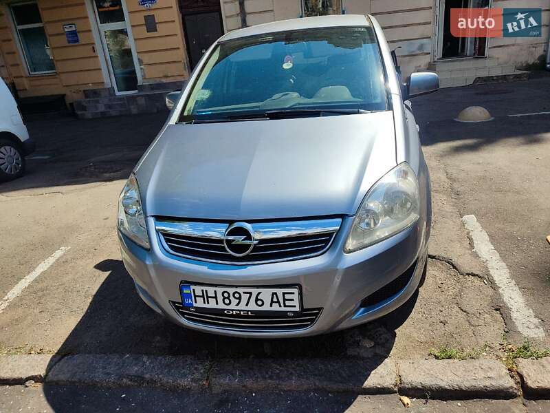 Opel Zafira 2010