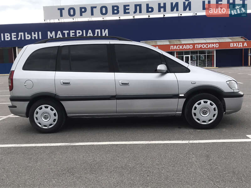 Мінівен Opel Zafira 2004 в Кам'янець-Подільському