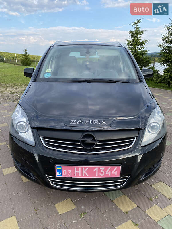 Минивэн Opel Zafira 2012 в Львове