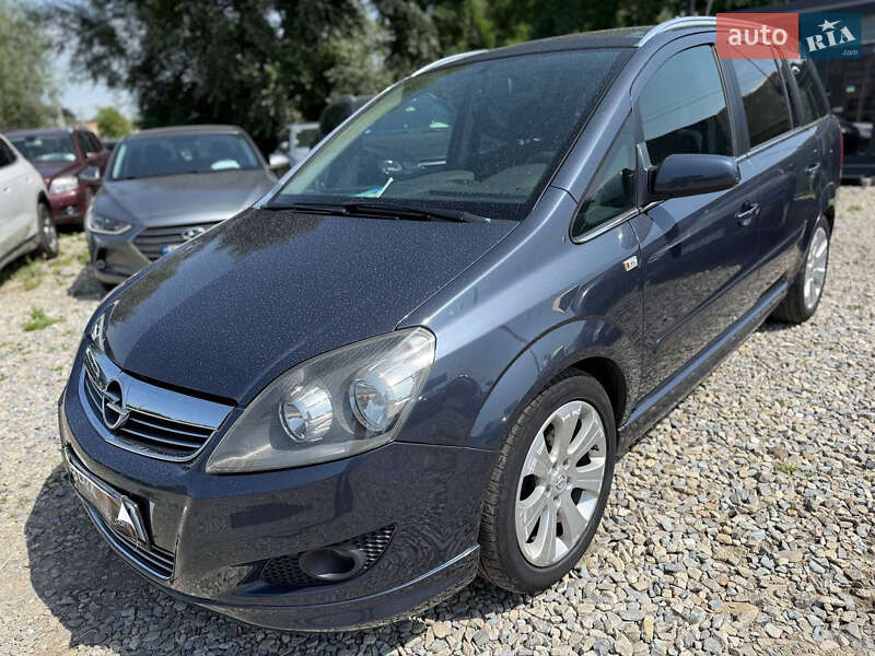 Мінівен Opel Zafira 2008 в Коломиї