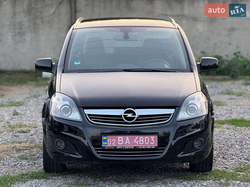 Минивэн Opel Zafira 2010 в Виннице