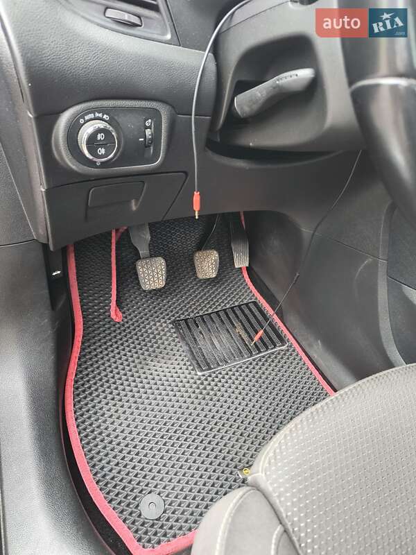 Мінівен Opel Zafira 2012 в Львові фото 36 Мінівен Opel Zafira 2012 в Львові