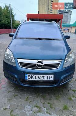 Минивэн Opel Zafira 2006 в Ровно