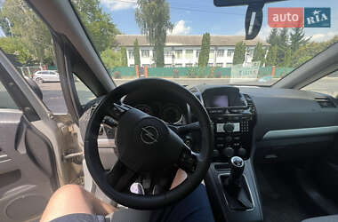 Минивэн Opel Zafira 2011 в 