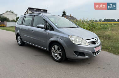 Минивэн Opel Zafira 2008 в 