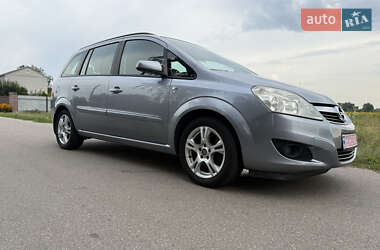 Минивэн Opel Zafira 2008 в 