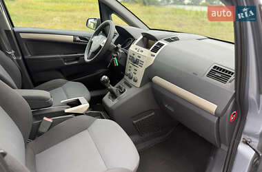 Минивэн Opel Zafira 2008 в 